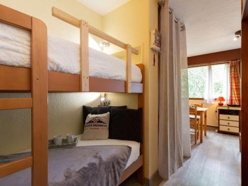 Studio 4 pers à Saint Lary avec Wifi gratuit, balcon sud, jacuzzi, salle de gym, sauna et parking - FR-1-296-470