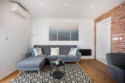 Sea you Soon by the beach, 2-bedrooms suite in Seget Donji