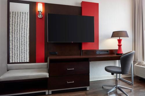 Fairfield Inn & Suites by Marriott Washington Downtown Image