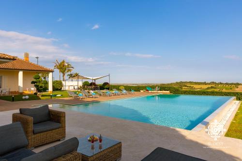 Gallery image of Sicily Summer Breeze - Deluxe Villa with Pool in Ispica