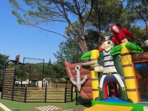 Fotografie z fotogalerie ubytování Camping Le Mas de Reilhe v destinaci Crespian