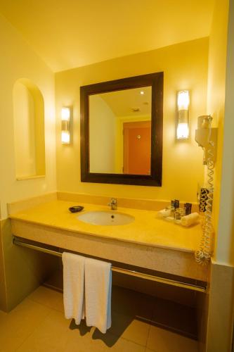 Ένα μπάνιο στο Hotel Novotel Sharm El-Sheikh