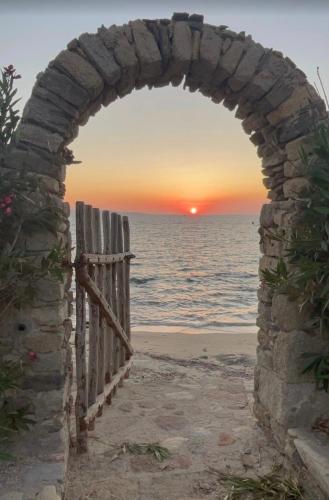 Villa Chloe - Private Beachfront Villa