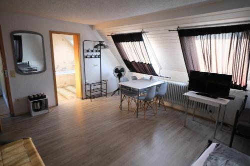 Χώρος καθιστικού στο B und B Titisee Hotel Sonnenmatte nahe Badeparadies