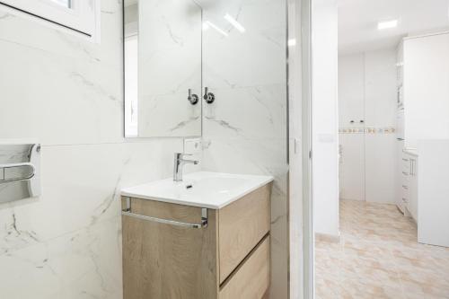 Acuarium II 14-C Apartment Levante Beach