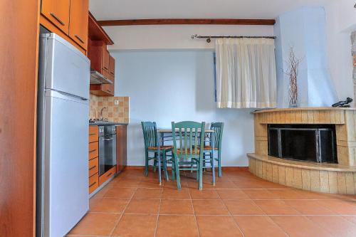 Η κουζίνα ή μικρή κουζίνα στο Vathi Hotel Apartment Hotel