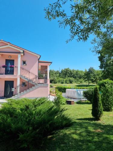 Fotografie z fotogalerie ubytování Roza apartment v destinaci Kršan