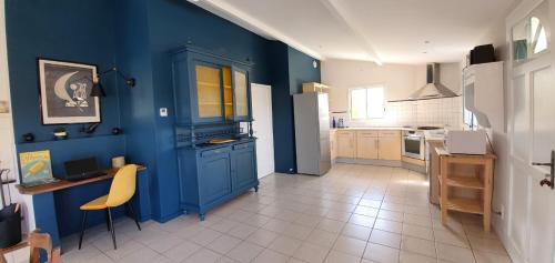 Una cocina o cocineta en Lamothe