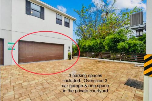 Το κτήριο όπου στεγάζεται  η παραθεριστική κατοικία