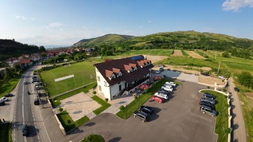 Galeriebild der Unterkunft Martini Restaurant & Cazare in Sebeşel