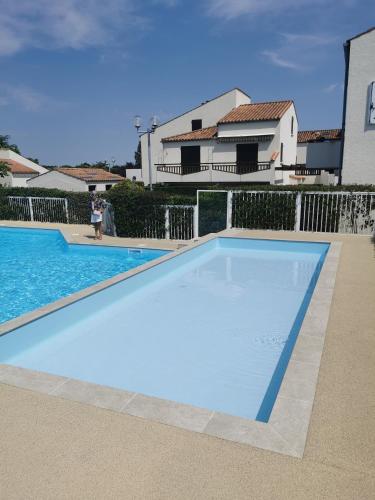 Πισίνα στο ή κοντά στο Residence Moulin de la Brunette Appartement B5