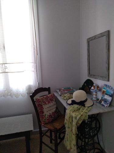 Gambar di galeri bagi Nostalgia Apartment A in Sami 50 metres from the sea di Sami
