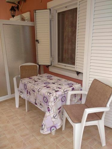 Gallery image of Ampelaki Studios in Boukari
