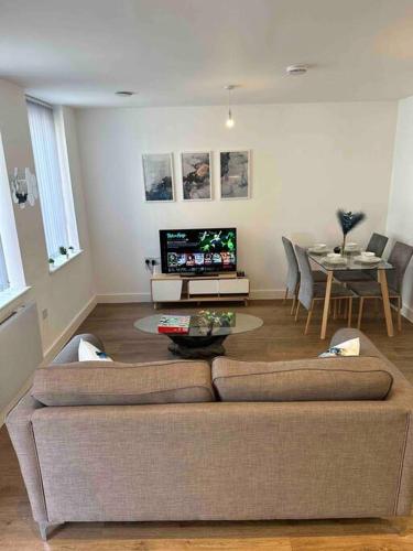 Gallery image of New Build 2 Bedroom Luxury Apartment, Jewellery Quarter Birmingham in Birmingham