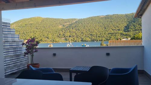 Apartmani Mlinar-One Bedroom Seaview