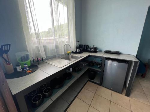 Una cocina o zona de cocina en Los Sueños IyE 4