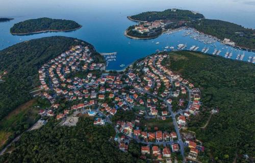 Pješčana uvala app. Tea