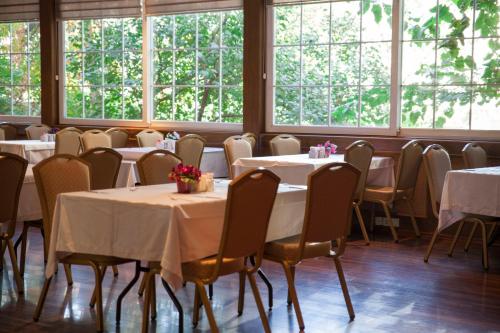 En restaurant eller et andet spisested på Elit Palas Hotel