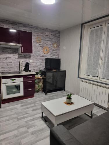 Studio Quai 1 Voie A parking gratuit