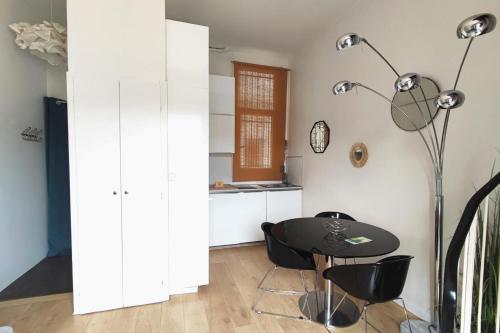 Photo de la galerie de l'établissement 32m quiet in the center of Bordeaux, à Bordeaux