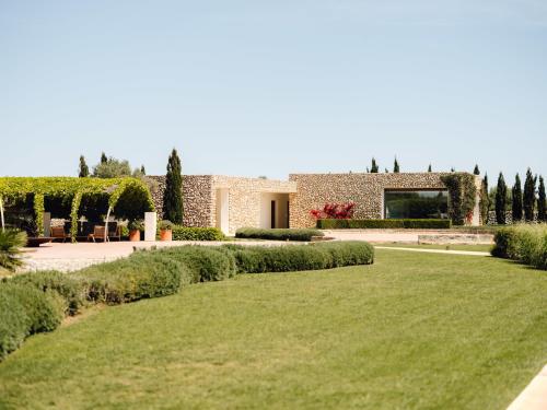 Torralbenc, a Small Luxury Hotel of the Worldにある庭