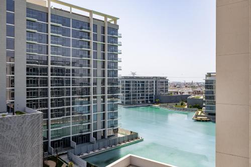 Fully Furnished I Lagoons View I District One