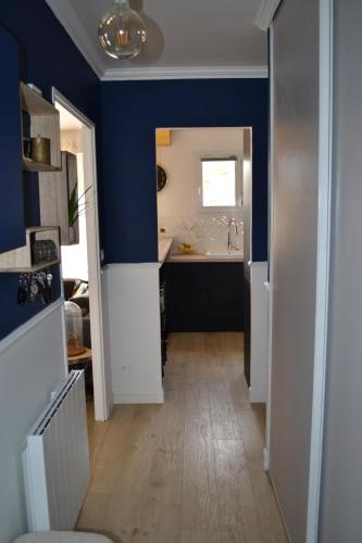 Photo de la galerie de l'établissement Superbe T2 avec parking, 10min du centre de Lille, à Lille