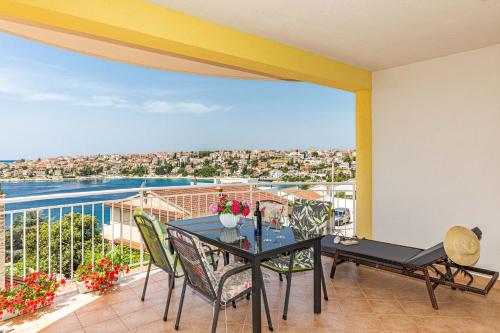 Apartments Villa Nea Leona