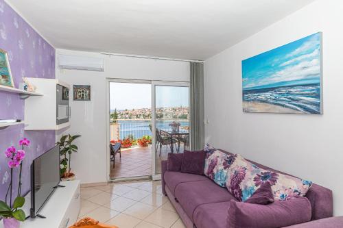 Apartments Villa Nea Leona