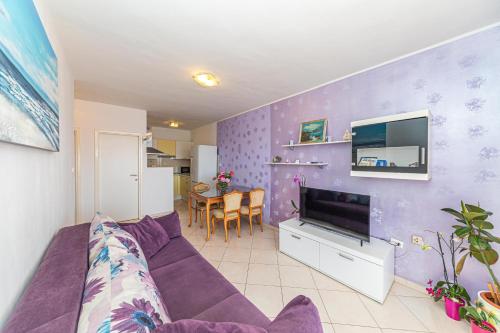 Apartments Villa Nea Leona