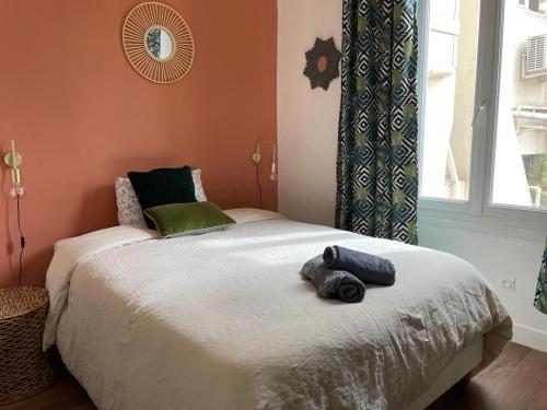 Postel nebo postele na pokoji v ubytování Cannes 99 superbe appartement design