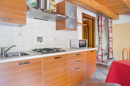 Una cocina o zona de cocina en Carlina Tano di Grich