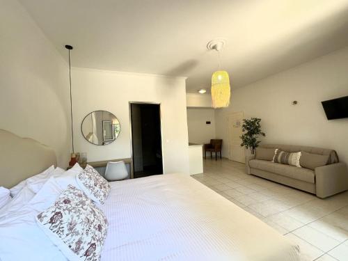 Gallery image of Lithies Sea View Boutique Hotel in Koríthion