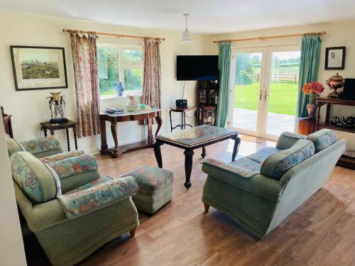 Gallery image of Cutteen Cottage in Tulla