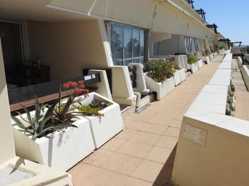 Le Rouge et Le Noir 45 m2 sur Coursives Gde Terrasse Port Nature Naturiste