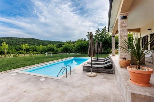 Beautiful Villa Raviola – Photos 2