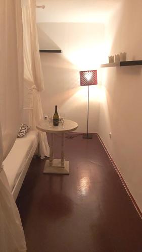 Purple romantic apartman 1134 Budapest, 14 Lehel utca kép - 3