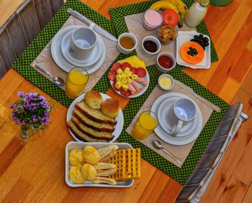 Makanan di atau berdekatan lodge