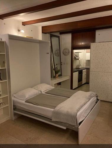 Udoben studio Filip v zgodovinskem starem mestnem jedru - COSY STUDIO FILIP IN THE HISTORICAL OLD TOWN