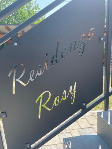 Chứng chỉ, giải thưởng, bảng hiệu hoặc các tài liệu khác trưng bày tại Residenza Rosy
