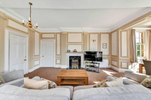 Posezení v ubytování Finest Retreats - Sutton Hall Apt