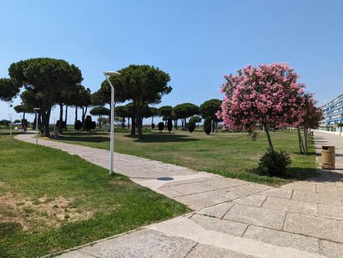 Sol-y-Days Mathilde, Agréable appartement en rez-de-jardin avec parking et un accès direct à la plage