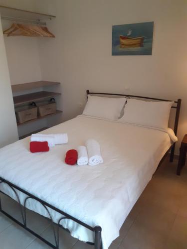 Ένα ή περισσότερα κρεβάτια σε δωμάτιο στο Phyllida Guest House - A1