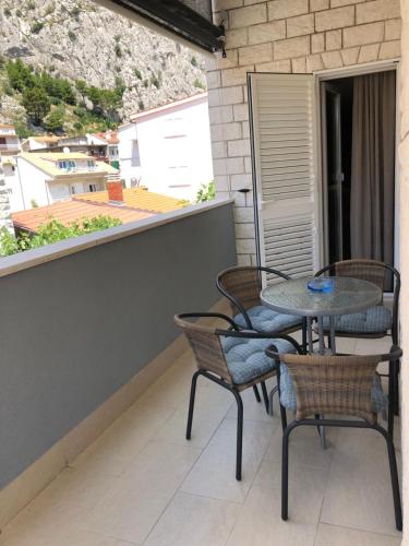 Balkón nebo terasa v ubytování Omis - private Ensuite room with balcony - hotel style