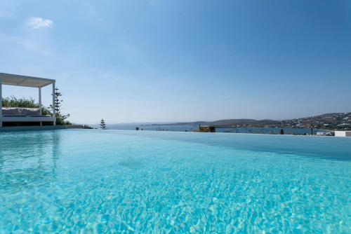 Πισίνα στο ή κοντά στο Orasea Villa Paros