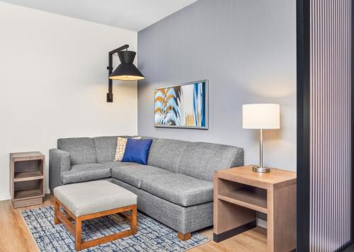 Hyatt Place Houston Medical Center Image