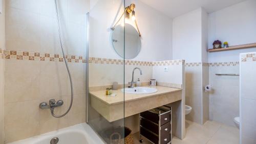 Ένα μπάνιο στο huge penthouse seaviews gateaway