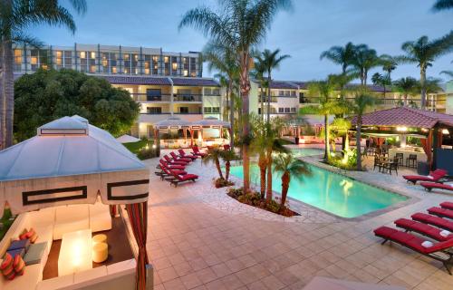 an aerial view of a resort with a swimming pool at Atrium Hotel Orange County in Irvine
