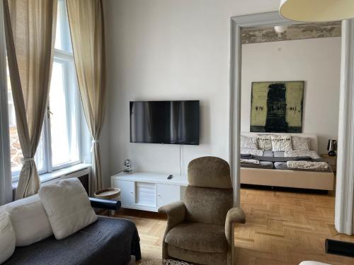 Beautiful 3 bedroom apartment in 7th district 1072 Budapest, 5 Nyár utca kép - 3