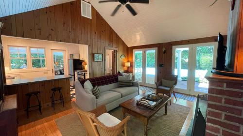 Cross Creek Pool House – Photos 4